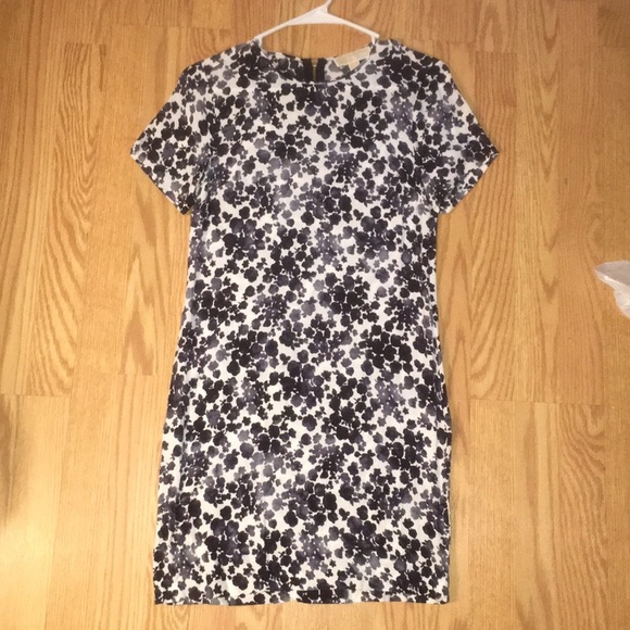 MICHAEL Michael Kors Dresses & Skirts - {MICHAEL Michael Kors} Floral Dress